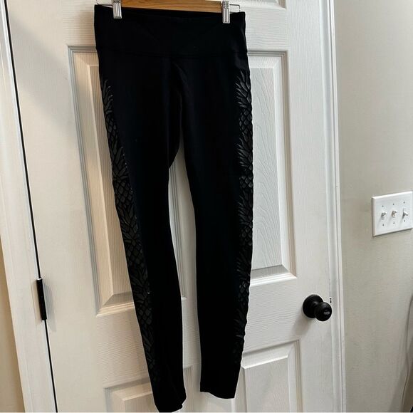 Rare Lululemon Full Length Leggings pineapple Pattern Black Active size 6 - Picture 5 of 12